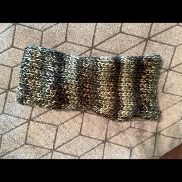 American Eagle Infinity Scarf